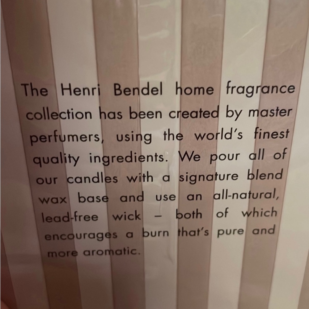 Henri Bendel Coconut Flower Candle NEW - Picture 2 of 4